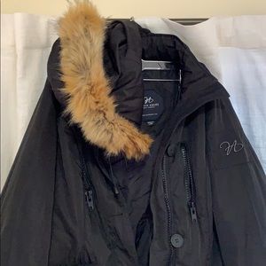 North Aware - Heavy Down Jacket with Fur Hood